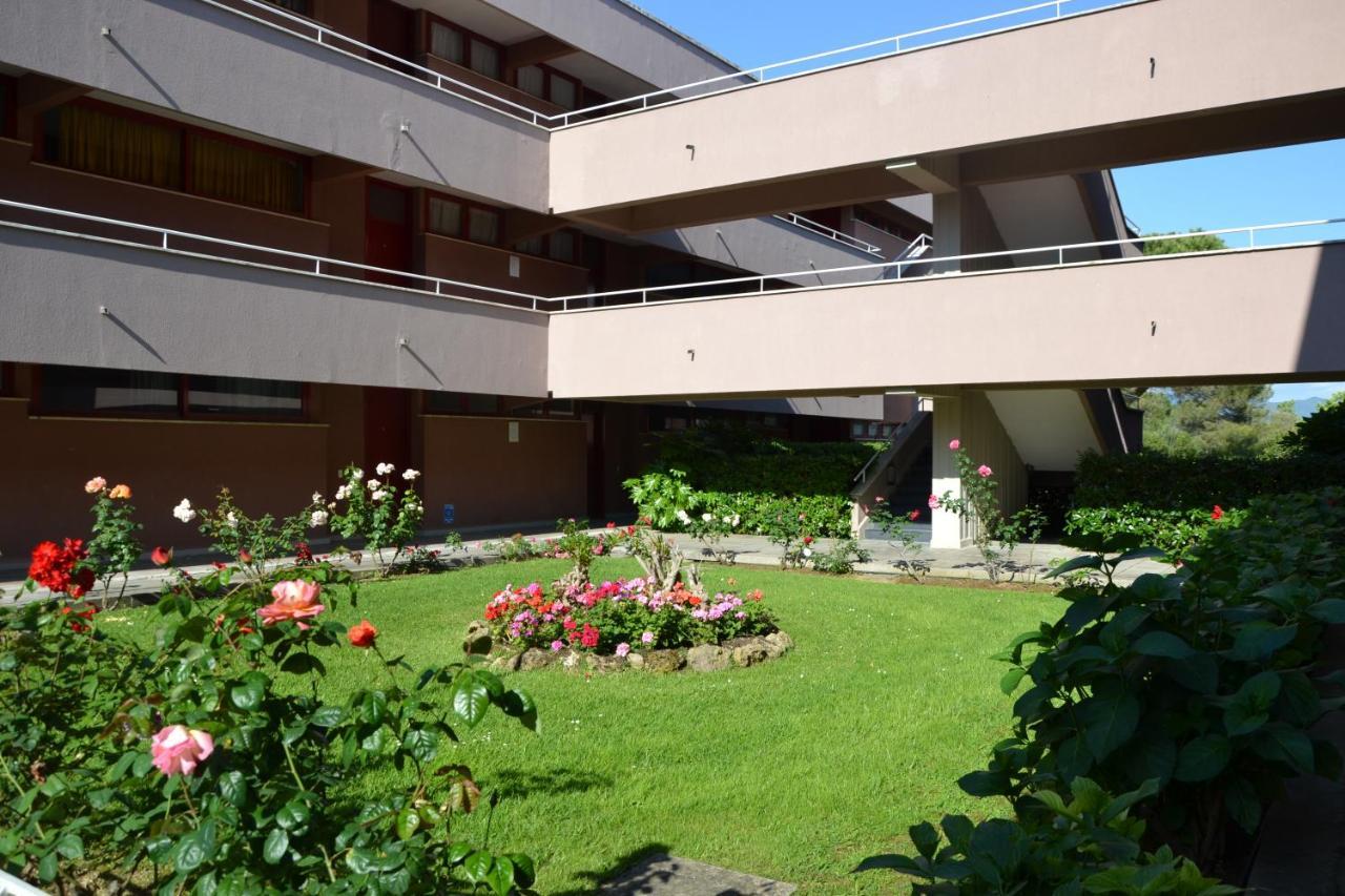 Apartments Via Dei Platani Marina Di Bibbona Ngoại thất bức ảnh